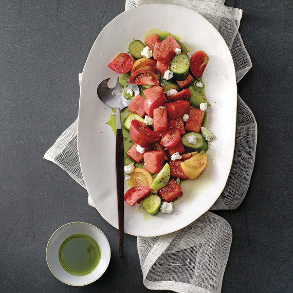 watermelon-tomato-salad-0811mld104304.jpg