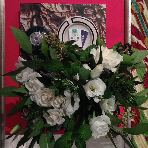 entertainingessentials_flowers_v1_0215