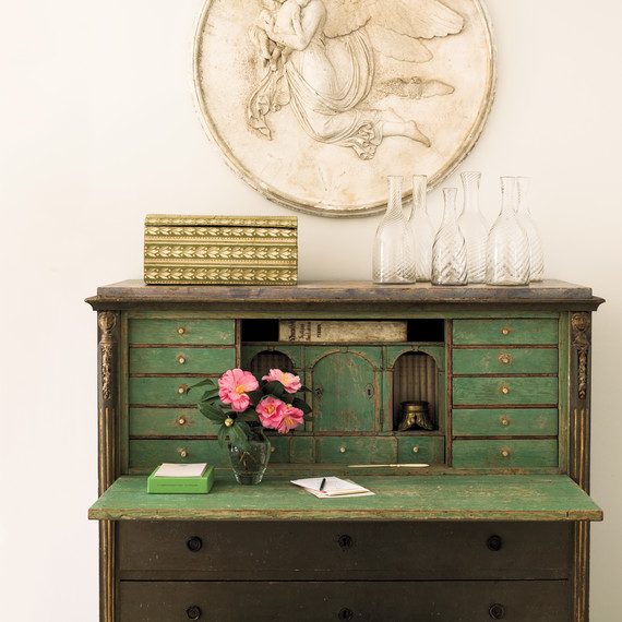loi-thai-home-maryland-desk-02-d112070.jpg