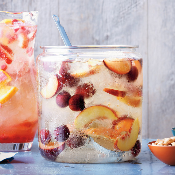 stonefruit-sangria-0711med10722-par002.jpg