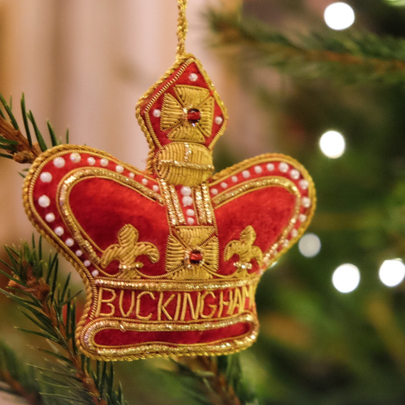 Buckingham Palace Christmas decorations Buckingham Palace Christmas decorations