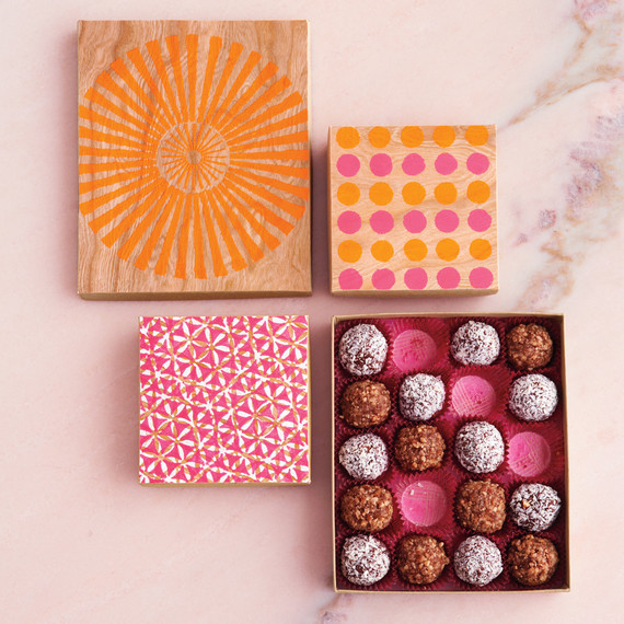 valentines-day-06-rectangular-candy-boxes-0464-d111638.jpg