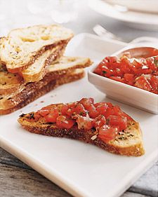 Herb Toasts and Tomato Salad_image