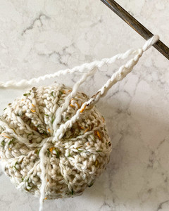 stitch in crochet pumpkins