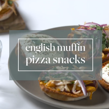 How to Make English Muffin Pizza Snacks Thumbnail