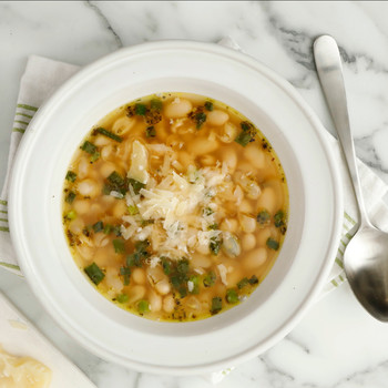 15-Minute White Bean Soup Video