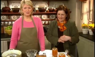 Video: How to Make a Clementine Oranges Gift Box | Martha Stewart