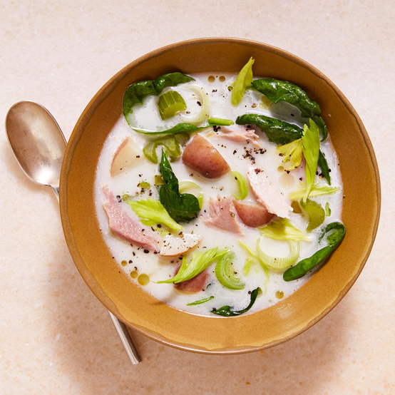 ham chowder with red potatoes and celery