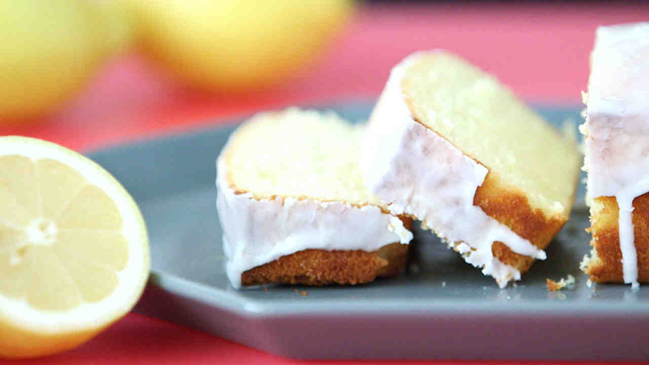 How To Make Clear Sugar Glaze For Cakes How To Make Clear Sugar Glaze For Cakes
