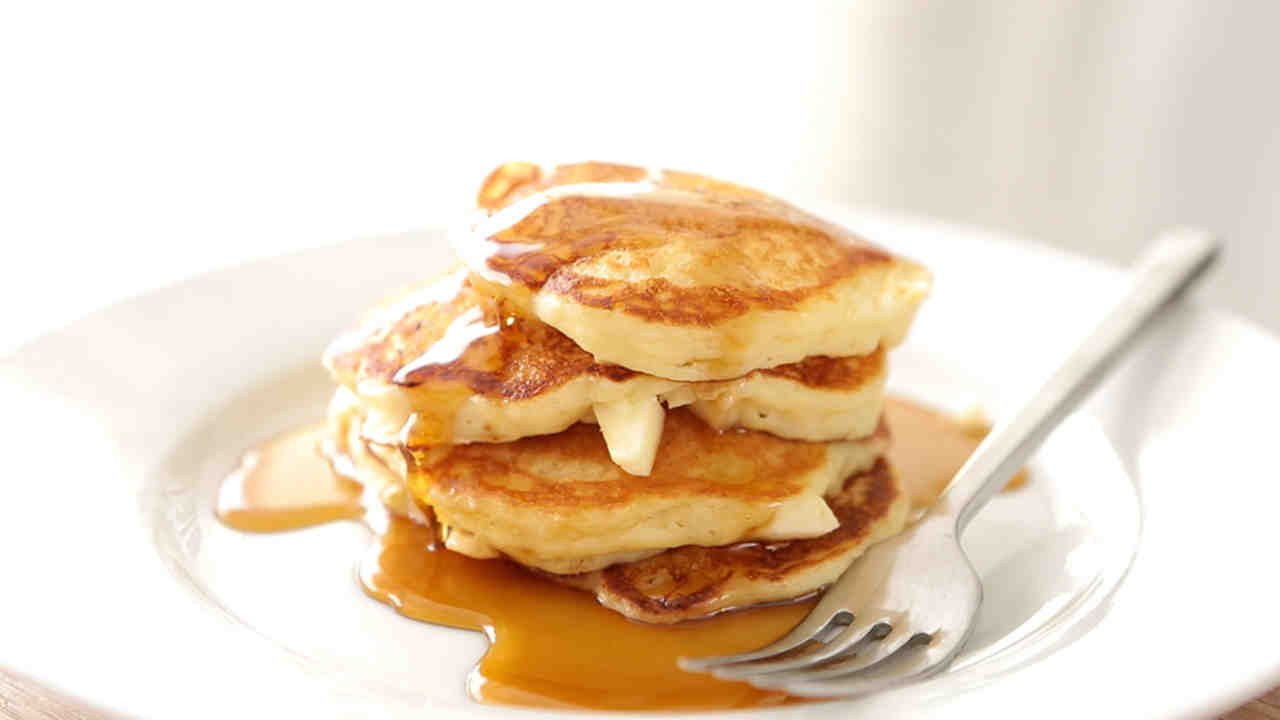 Video Apple Buttermilk Pancakes Video Apple Buttermilk Pancakes