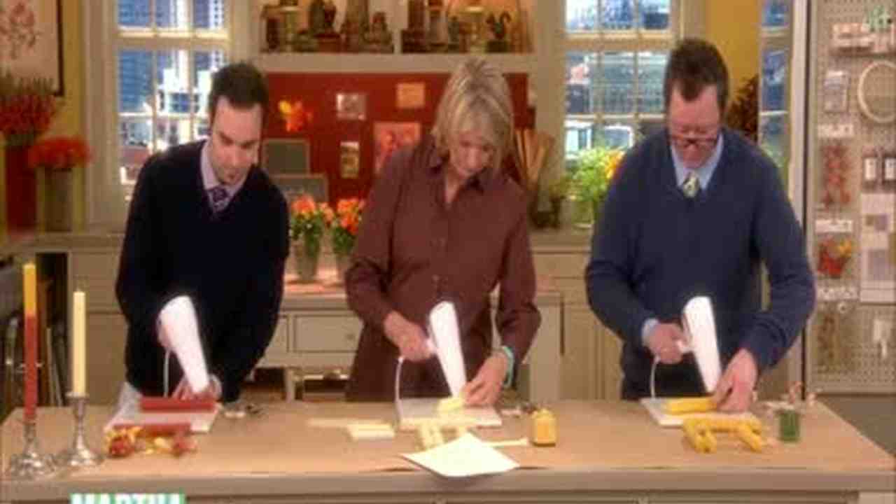 Video How To Make Beeswax Candles Martha
