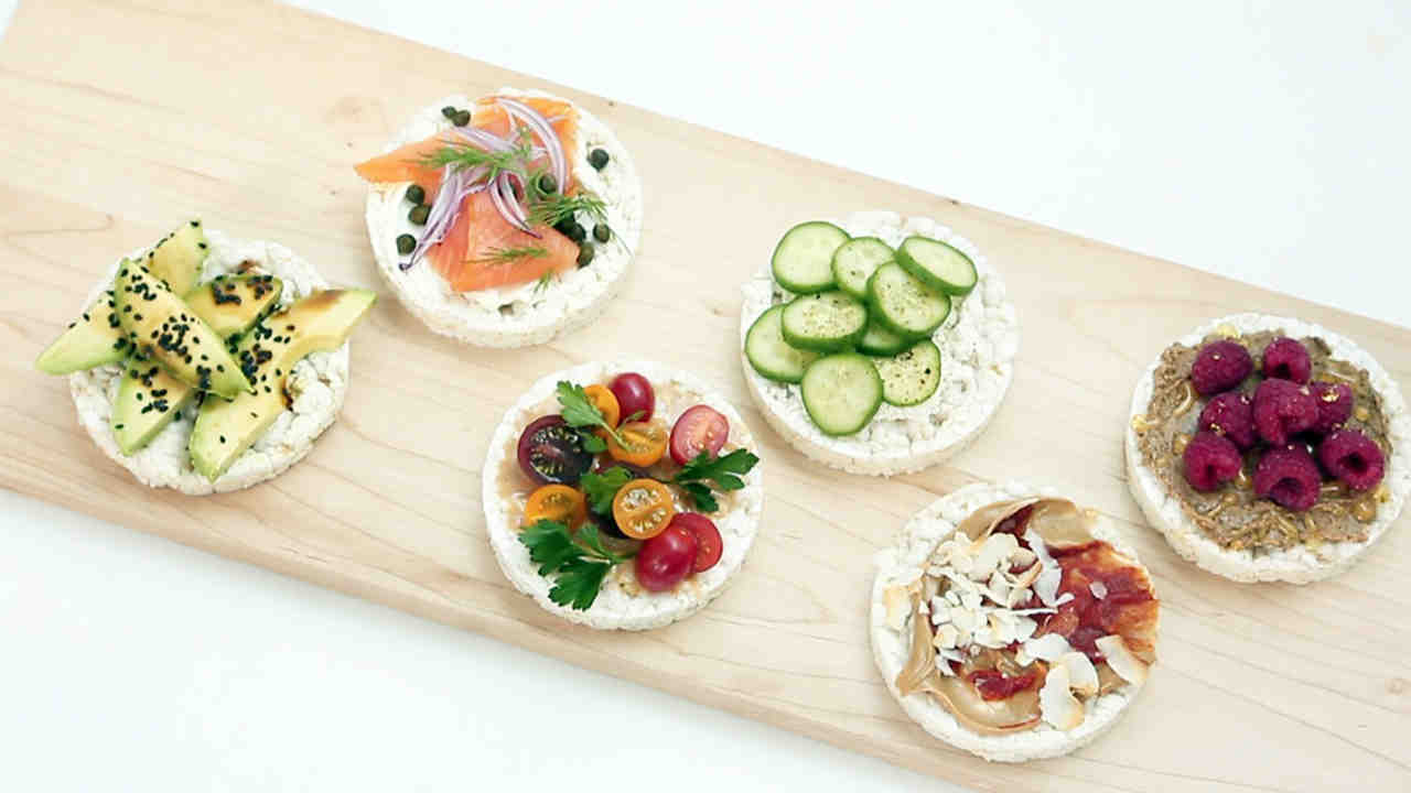 Brown Rice Cakes With Toppings