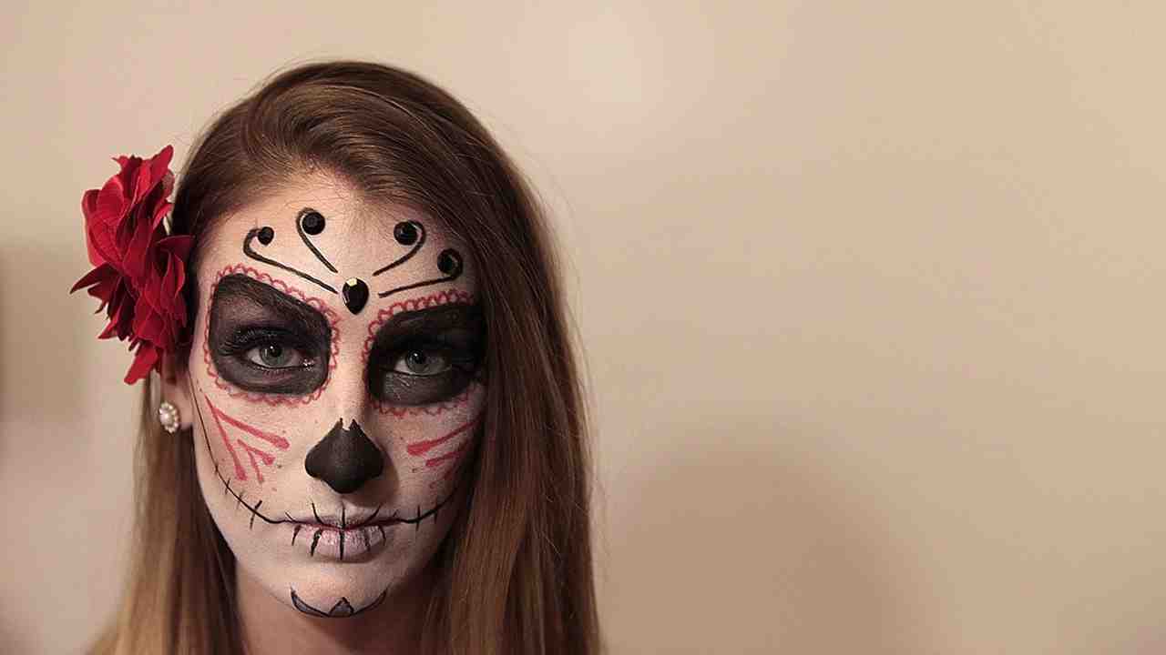 Video DIY Sugar Skull Makeup For Halloween Martha Stewart Video DIY Sugar Skull Makeup For Halloween Martha Stewart