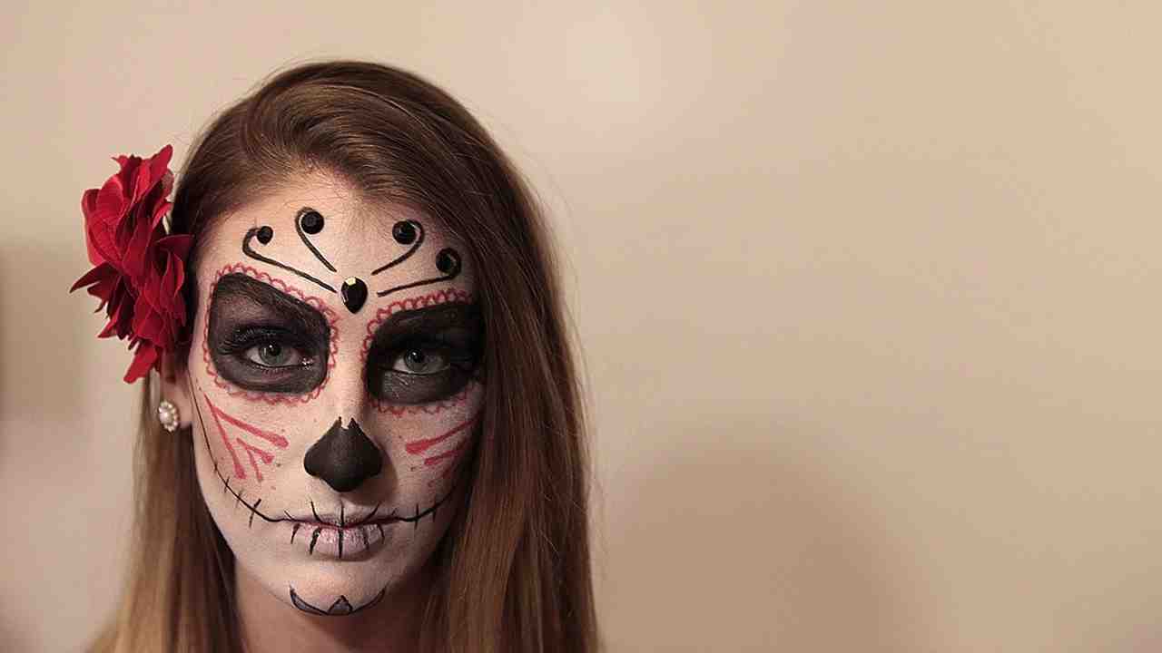 Video DIY Sugar Skull Makeup For Halloween Martha Stewart