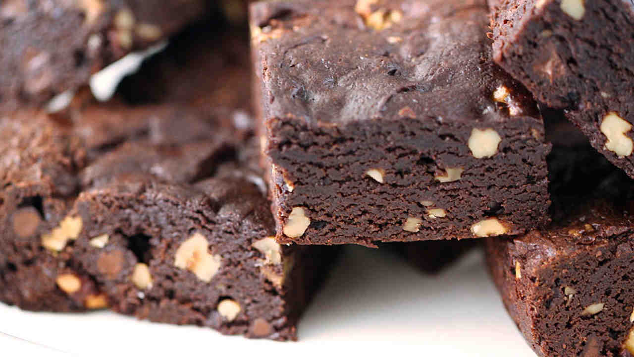 slow cooker triple chocolate brownies