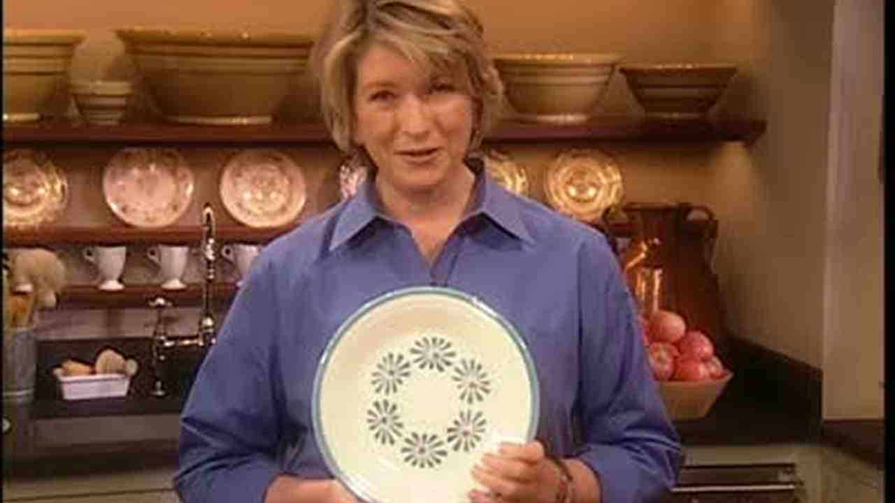 Video: Martha Stewart Talks Dinnerware Collecting | Martha Stewart Video: Martha Stewart Talks Dinnerware Collecting | Martha Stewart