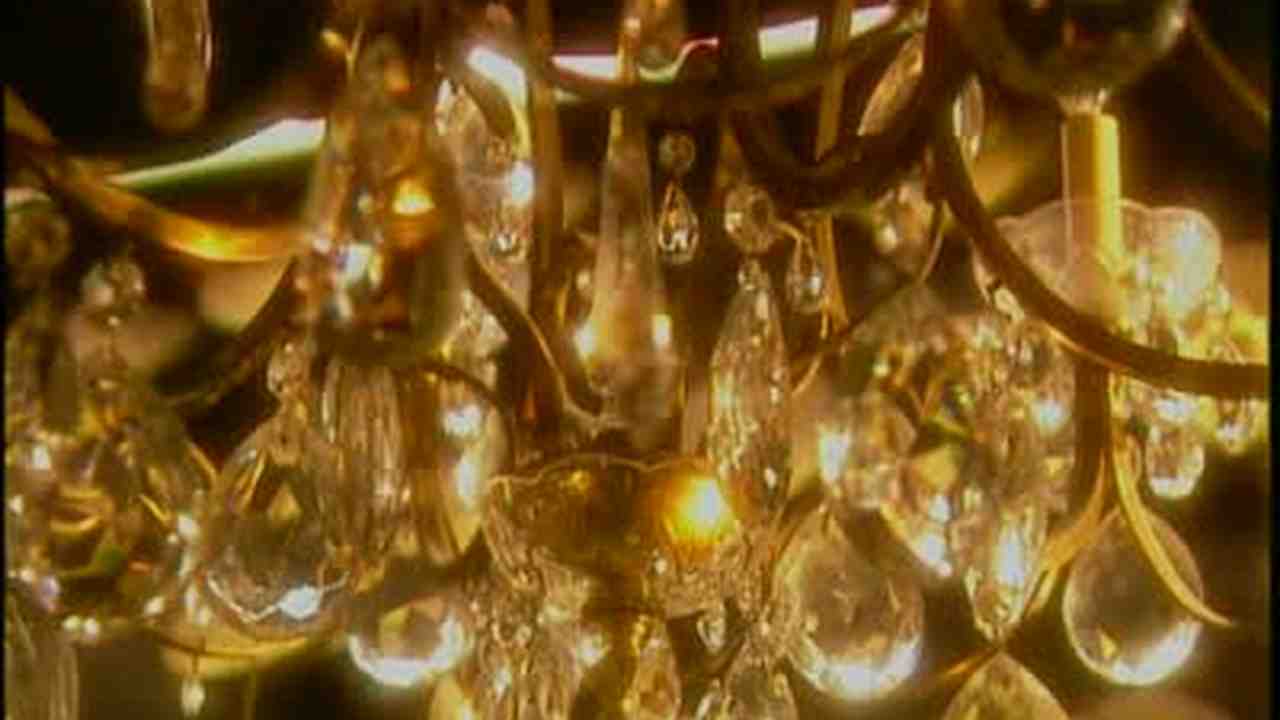 Crystal Chandelier Maintenance With Anthony Bassa Martha Crystal Chandelier Maintenance With Anthony Bassa Martha Stewart