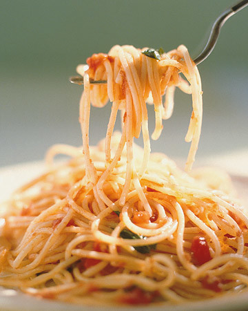 Perfect Spaghetti with Tomato Sauce Recipe | Martha Stewart