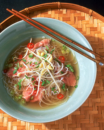Pho (Vietnamese Beef and Noodle Soup)