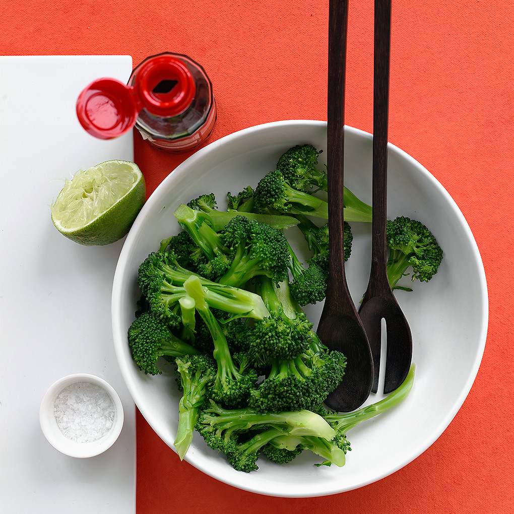 Steamed Broccoli With Lime Dressing