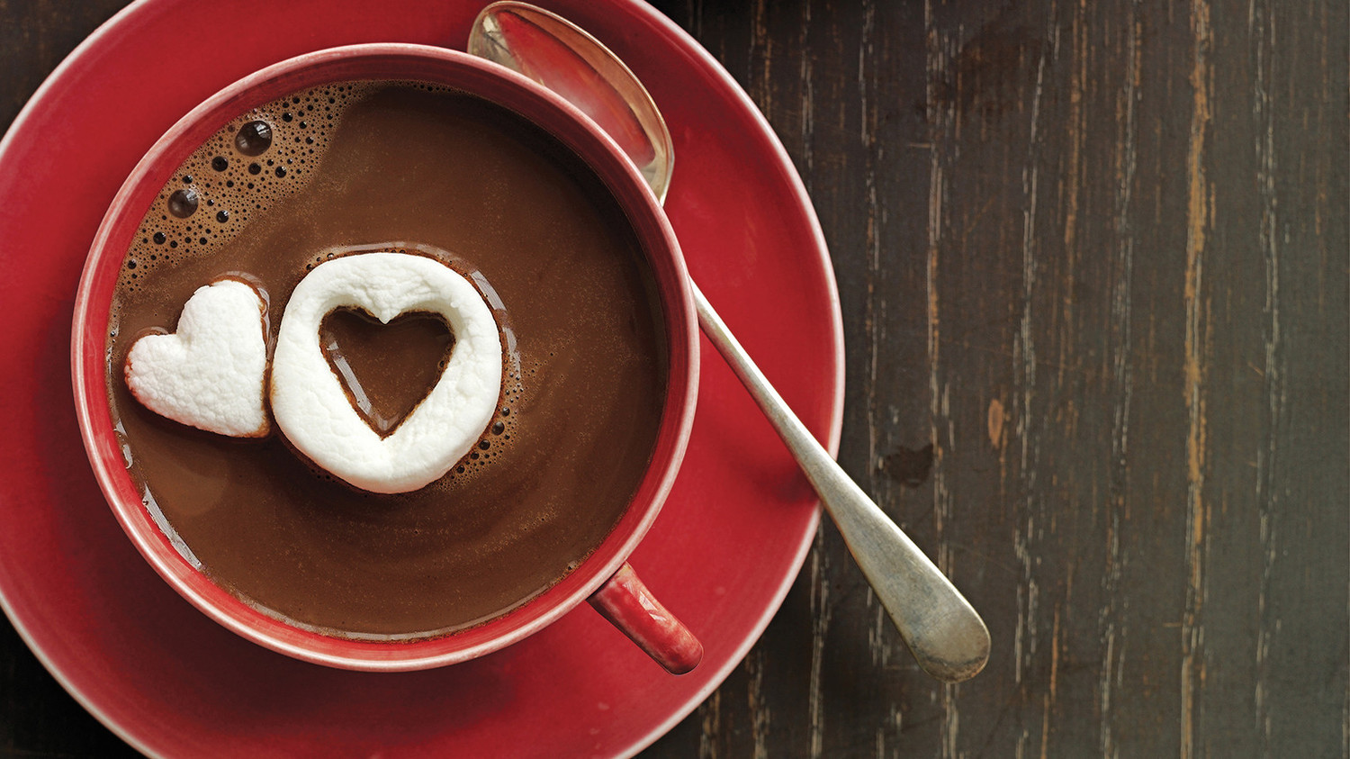 Hot Chocolate with Marshmallow Hearts