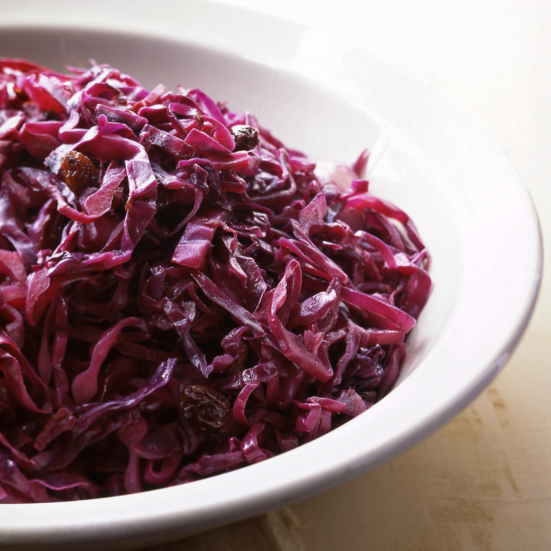 Sauteed Red Cabbage With Raisins