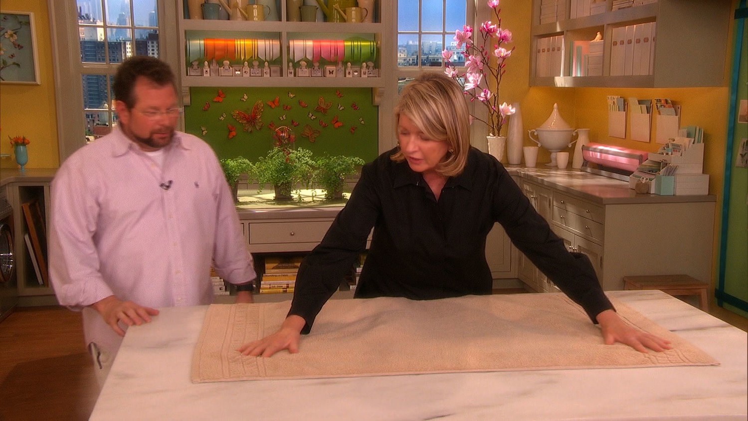 Video How To Fold A Towel Martha Stewart