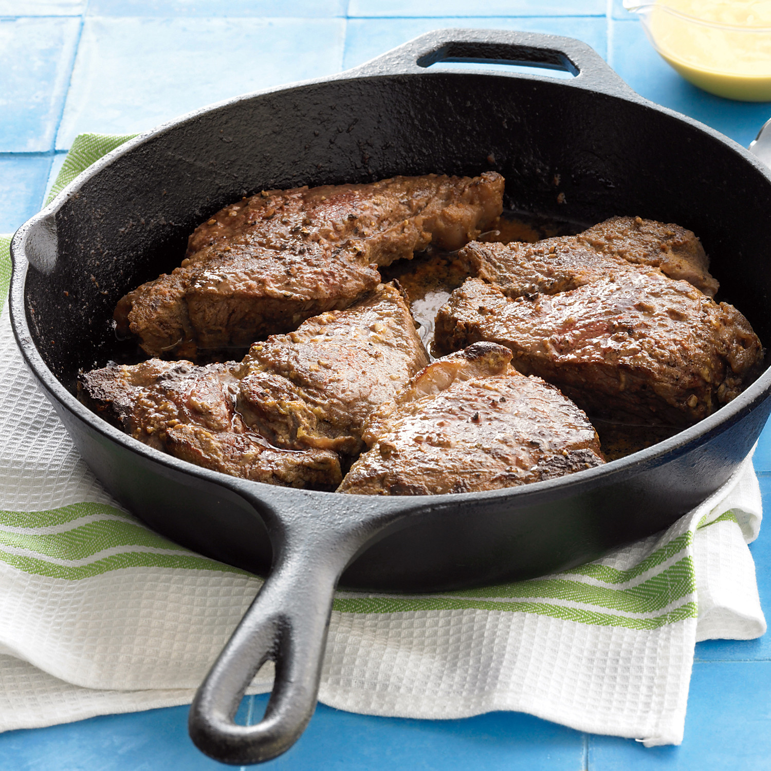 Sirloin Steak with Roasted Potatoes and Asparagus