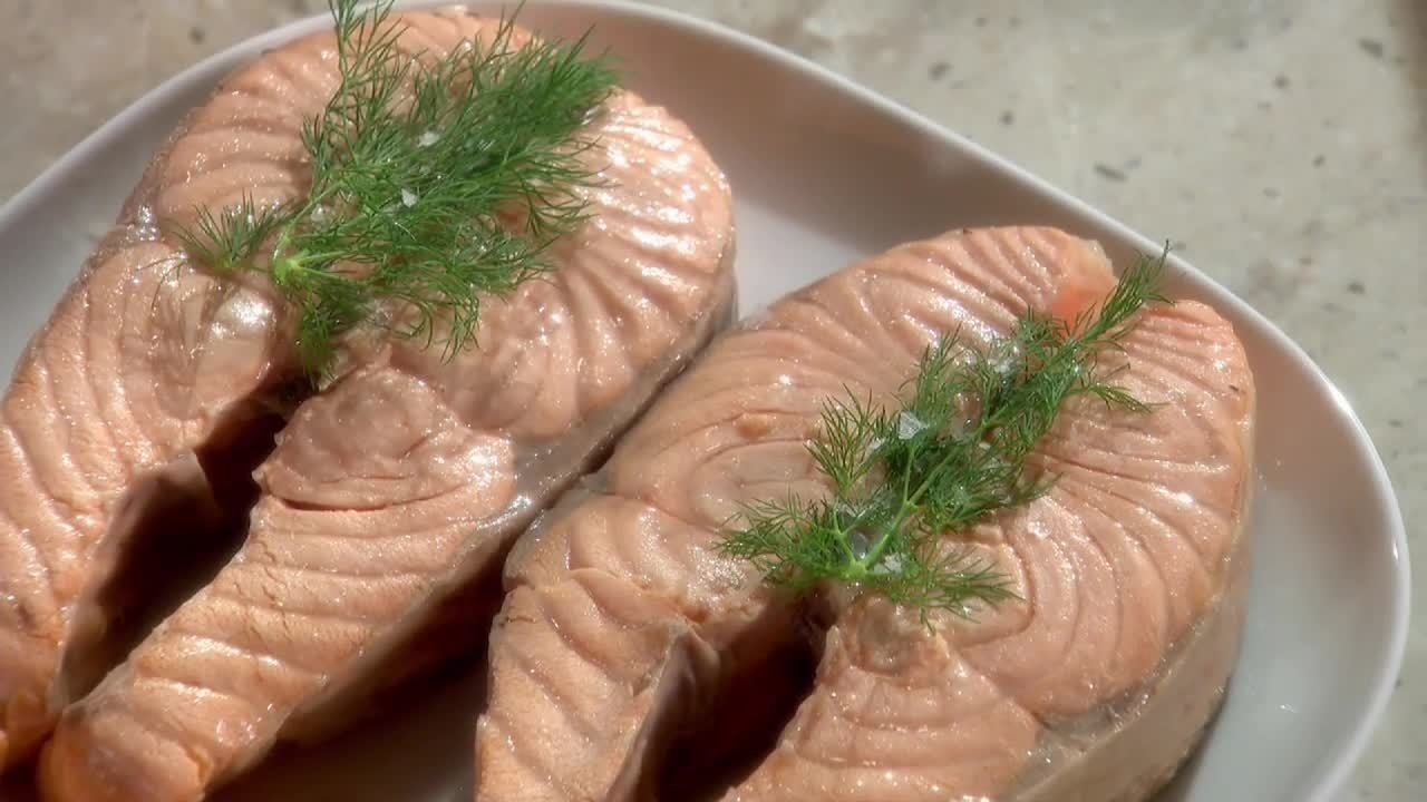 Video Poaching Salmon Steaks Martha Stewart