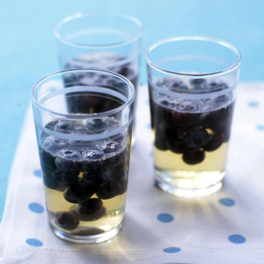 Grape Gelatin with Blueberries