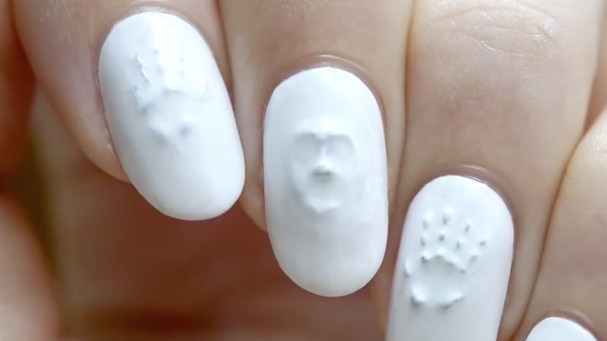 Watch How To Do This Ghostly 3-D Nail Art Idea In Under 2 Minutes - Watch How To Do This Ghostly 3-D Nail Art Idea In Under 2 Minutes