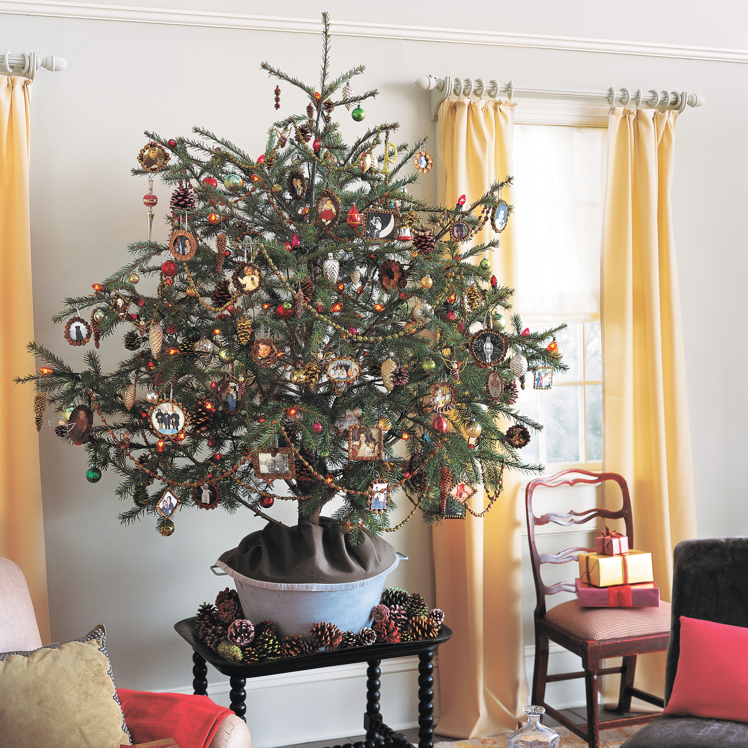 Pinecone Christmas Tree | Martha Stewart