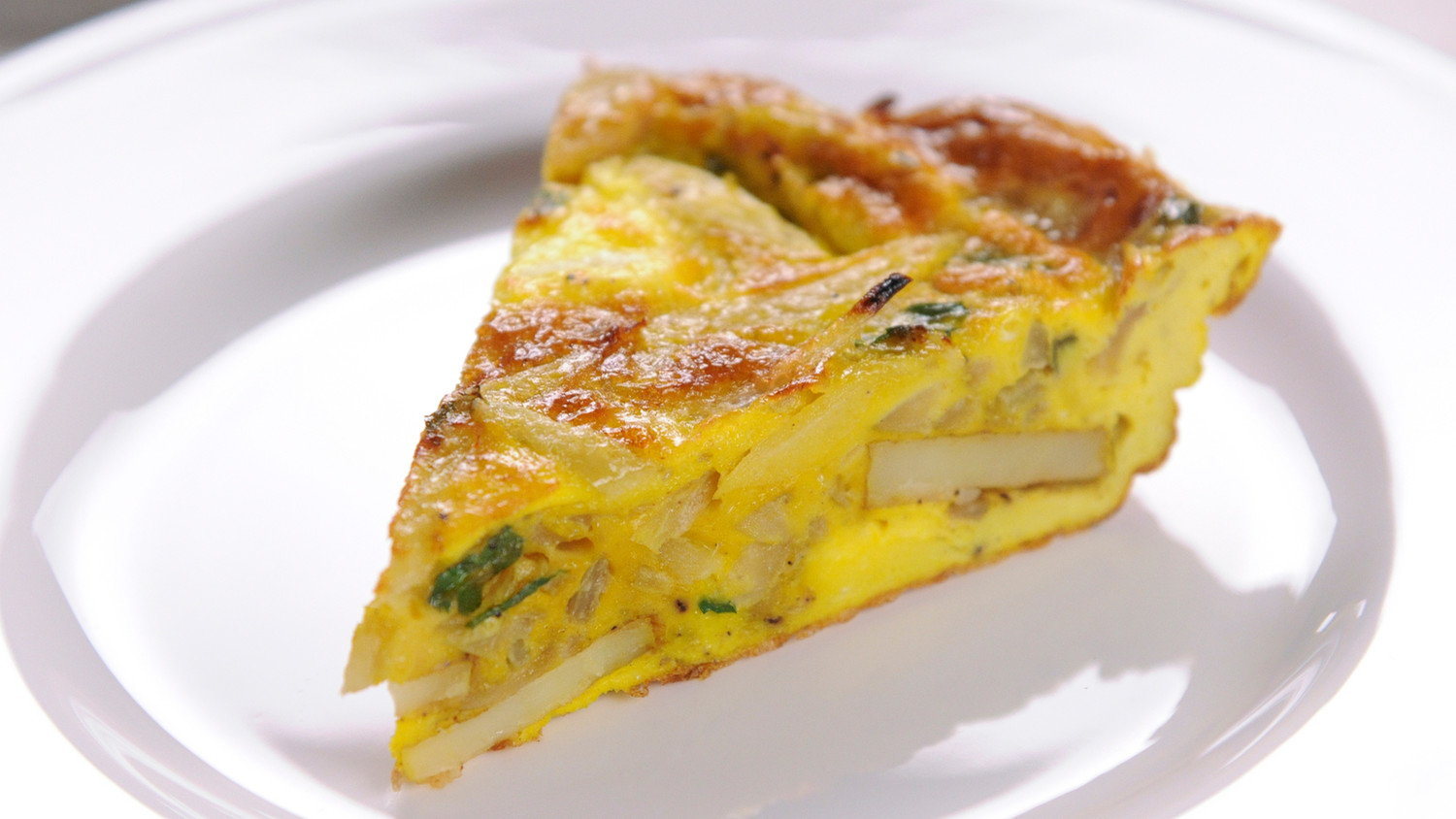 video-onion-potato-frittata-martha-stewart