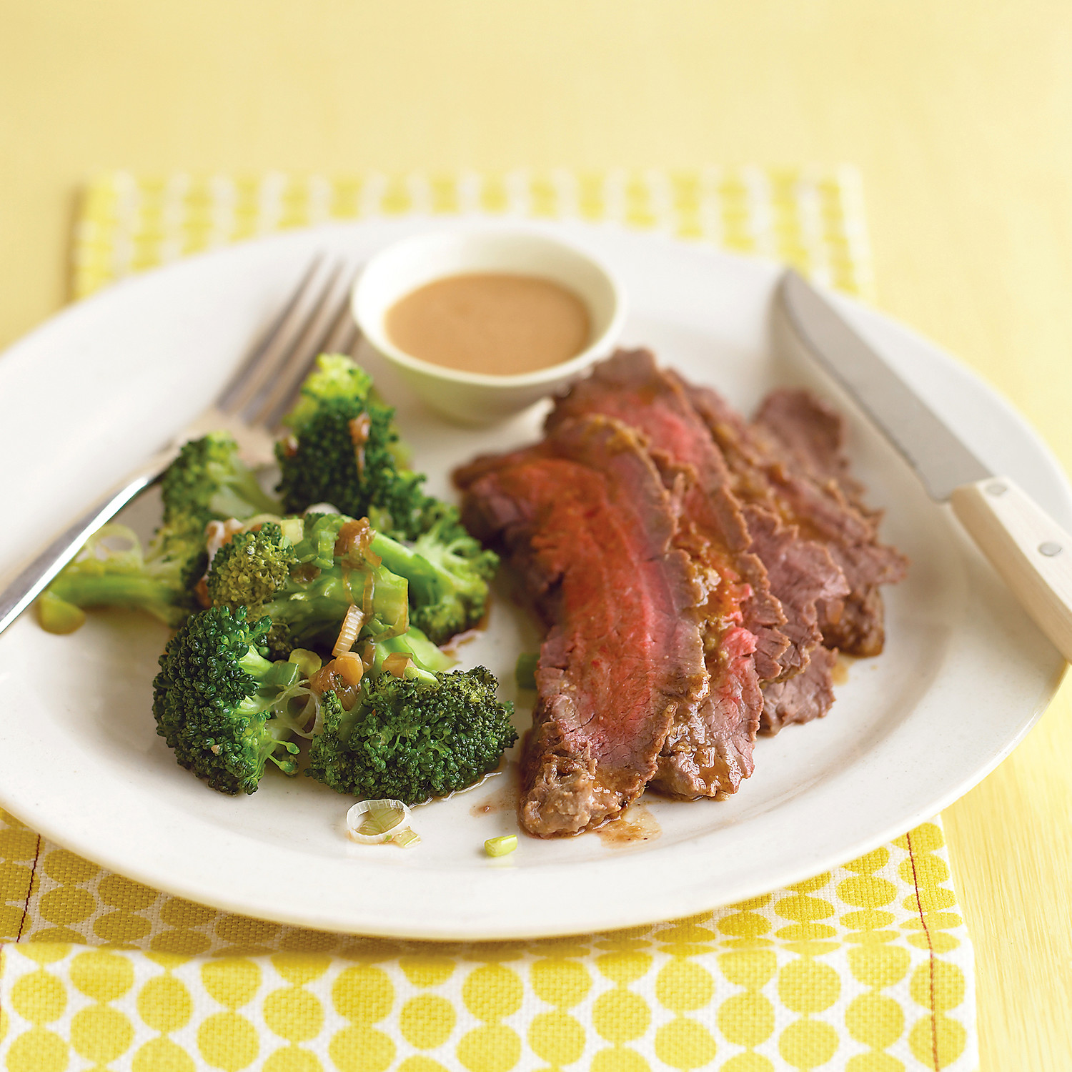 Steak with Peanut Sauce and Broccoli