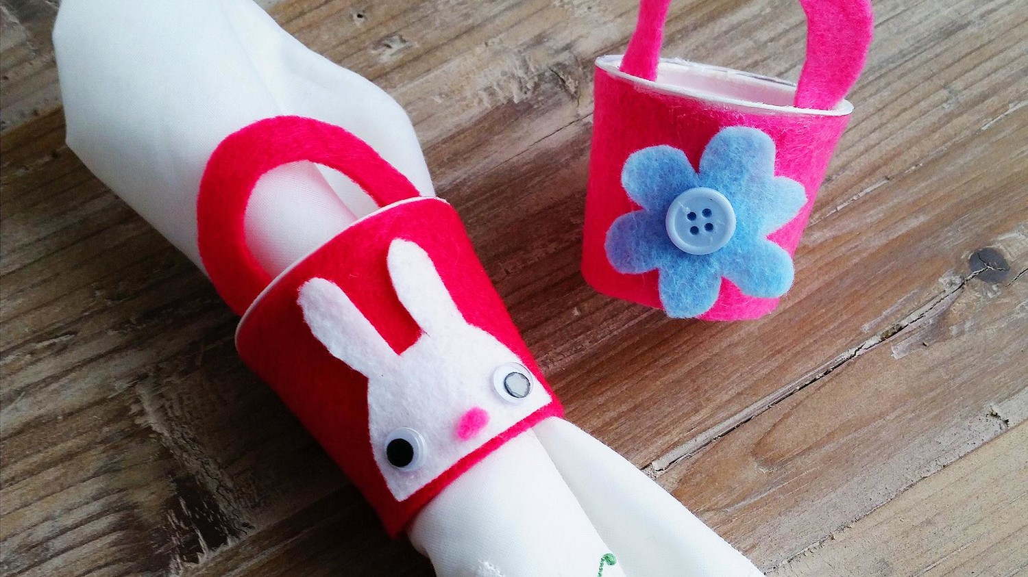 How to Make Easter Basket Napkin Rings Using Coffee Pods