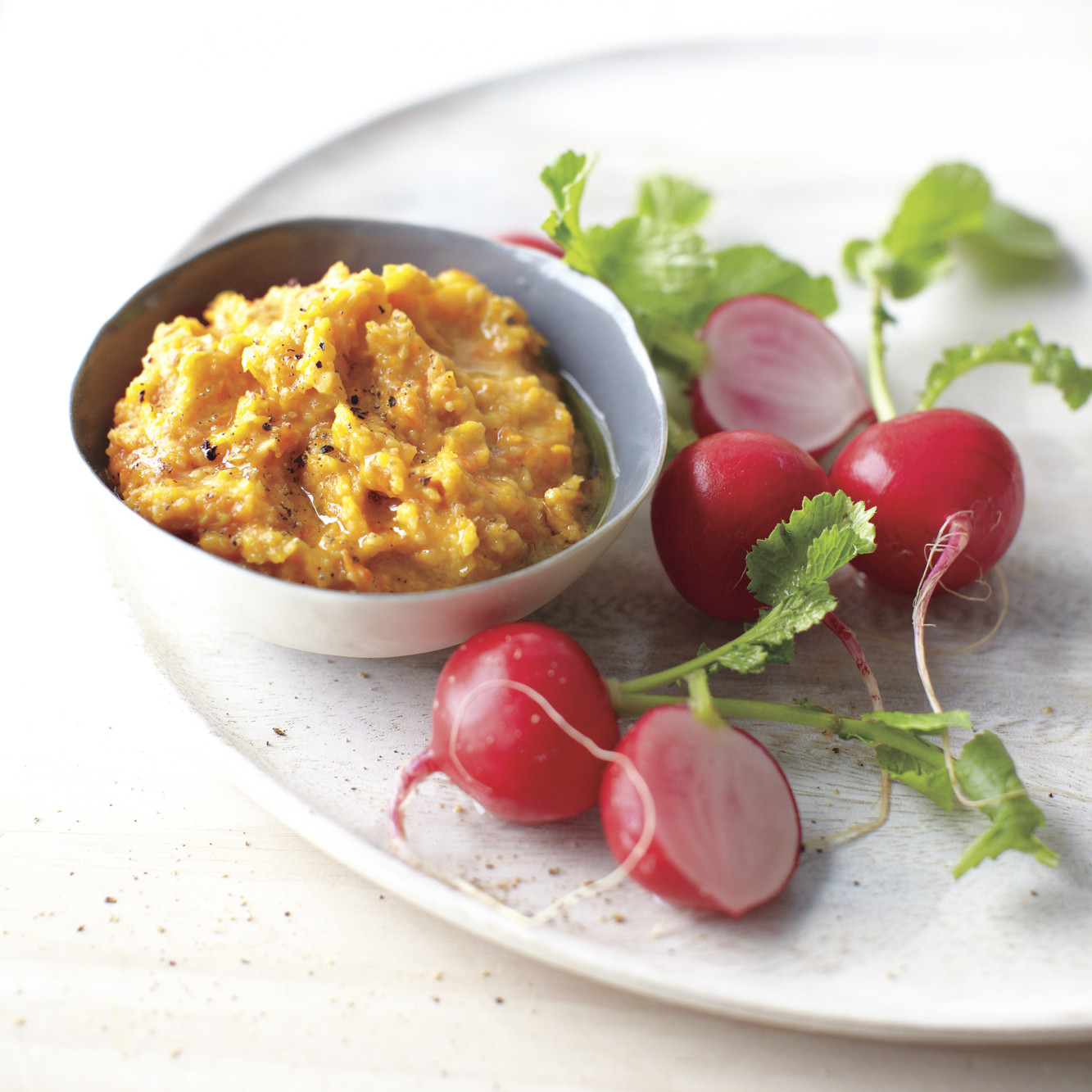 Roasted Sweet Pepper and Chickpea Dip