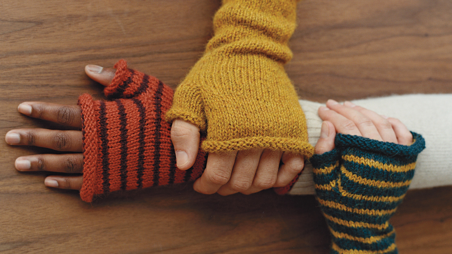 Easy Fingerless Gloves Knitting Pattern Circular Needles