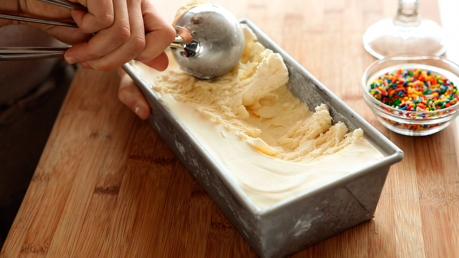 Video NoChurn Vanilla Ice Cream Martha Stewart
