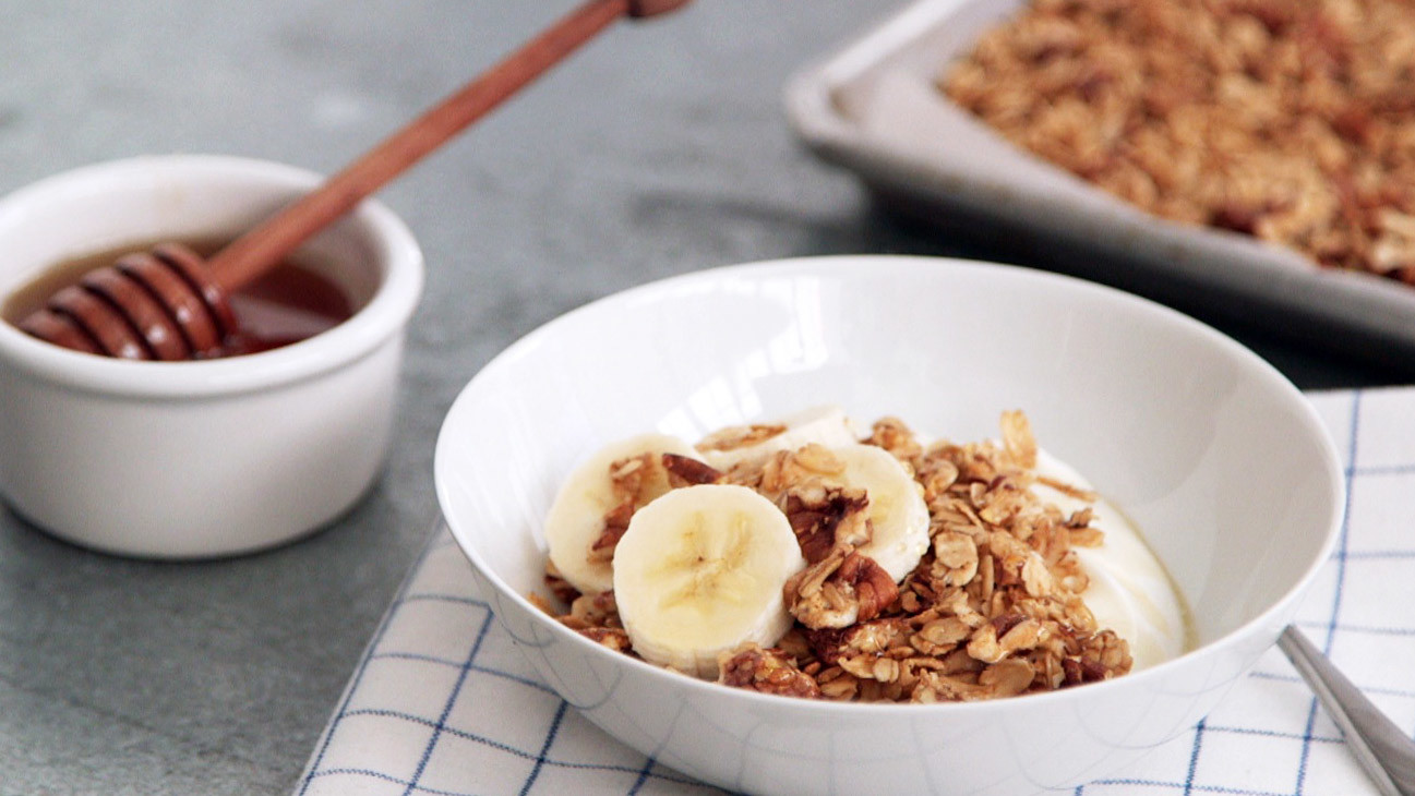 Video: Crunchy Honey-Pecan Granola | Martha Stewart