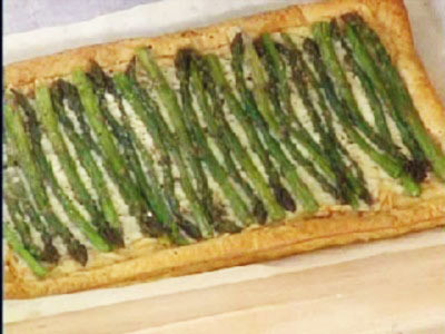 Video: Asparagus Gruyere Tart | Martha Stewart