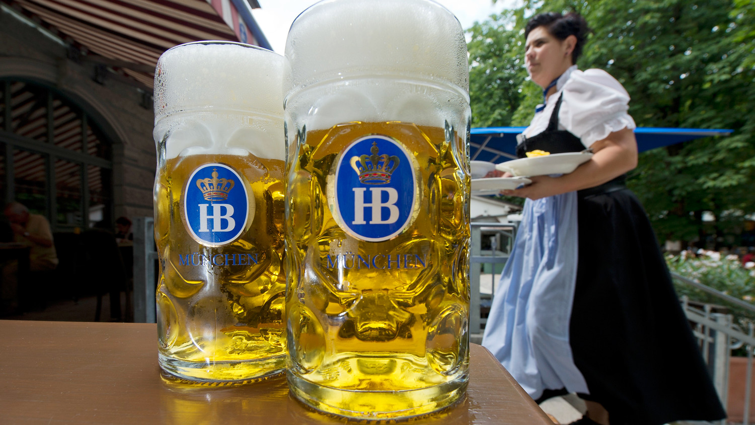 4 Oktoberfest Beers You'll Love and Foods to Pair With Them Martha