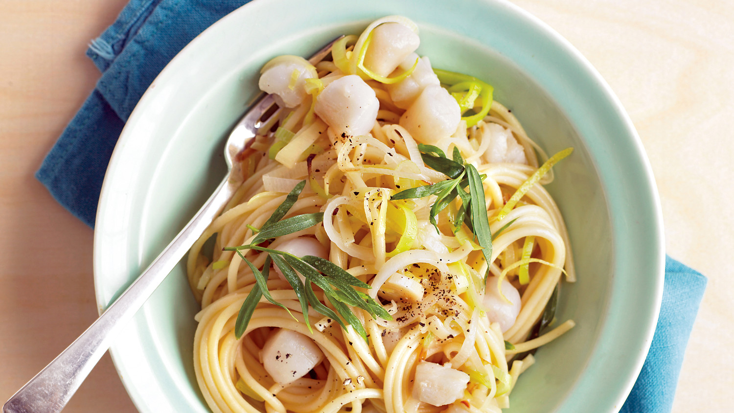 Spaghetti with Bay Scallops, Leeks, and Tarragon