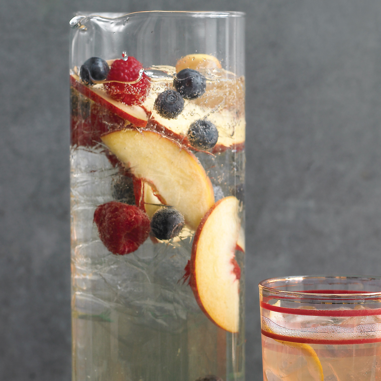 sparkling-berry-champagne-punch-recipe-refreshing-and-fruity-cocktail