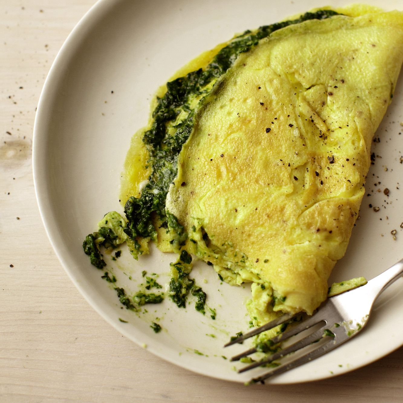 Classic Omelet With Spinach-Basil Pesto Recipe | Martha Stewart