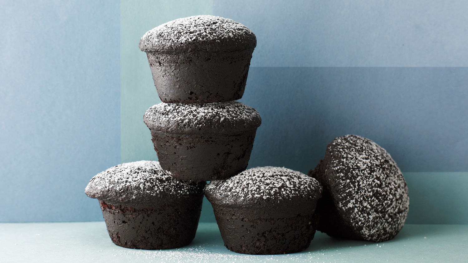 Video Peanut ButterFilled Cupcakes Martha Stewart