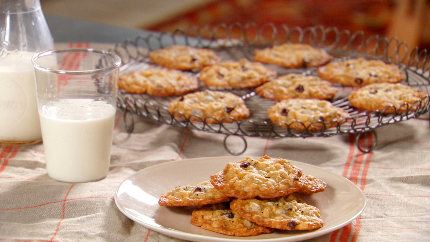 Oatmeal Chocolate Chip Cookie Recipe & Video Martha Stewart