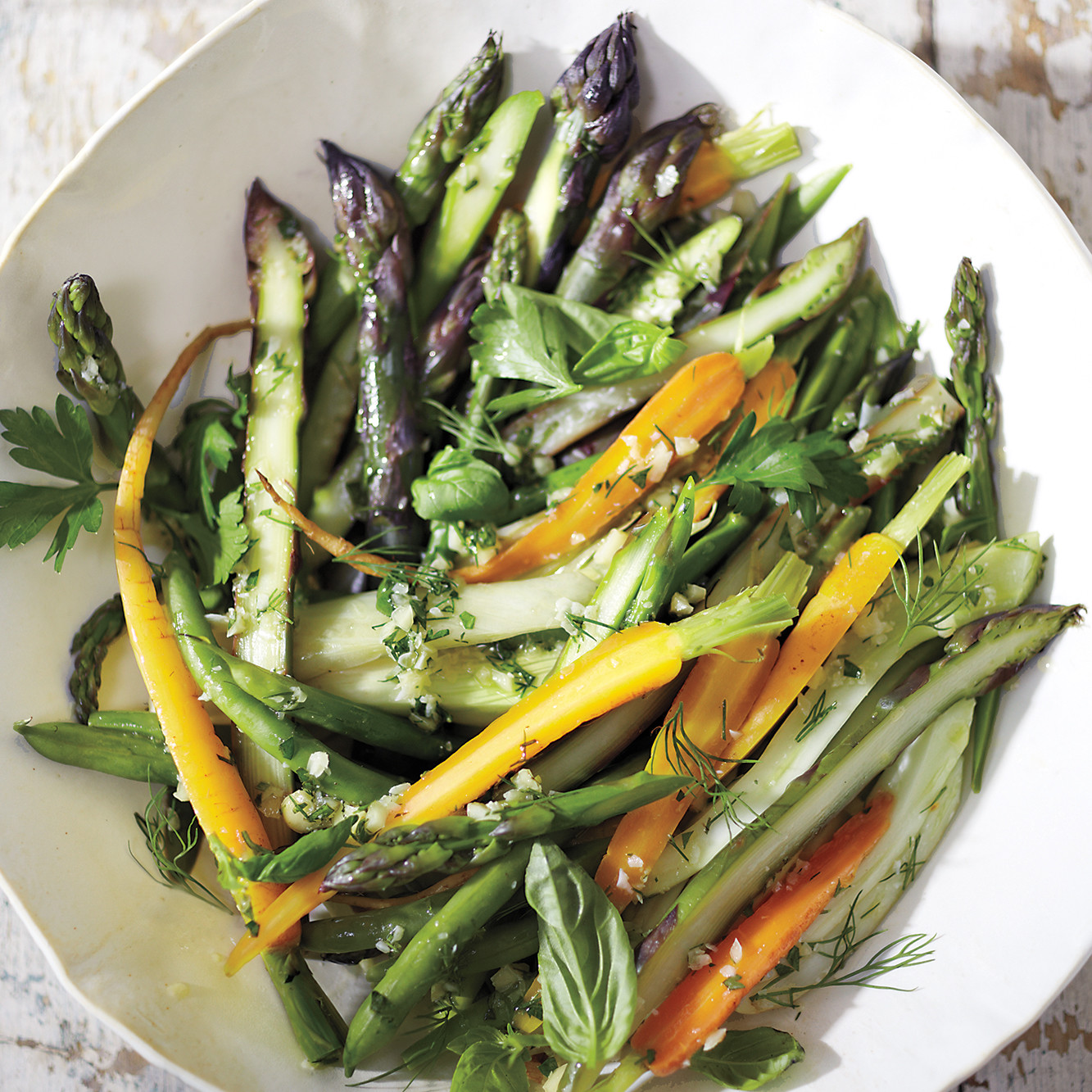 This salad was made steamed vegetables. Салат кавказский. Овощной салат на обед. Салат в Кавказском стиле. Вкусные недорогие салаты кавказской кухни.