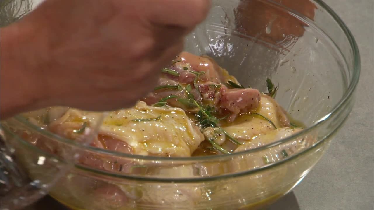 Video Baked Honey Mustard Chicken Thighs Martha Stewart