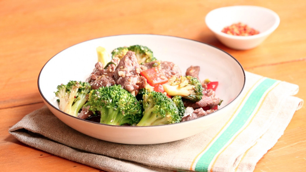 Video Beef and Broccoli Stir Fry for Dad Martha Stewart