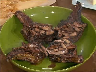 Video: Portobello Mushroom Sauce for Steak Martha Stewart Video: Portobello Mushroom Sauce for Steak Martha Stewart